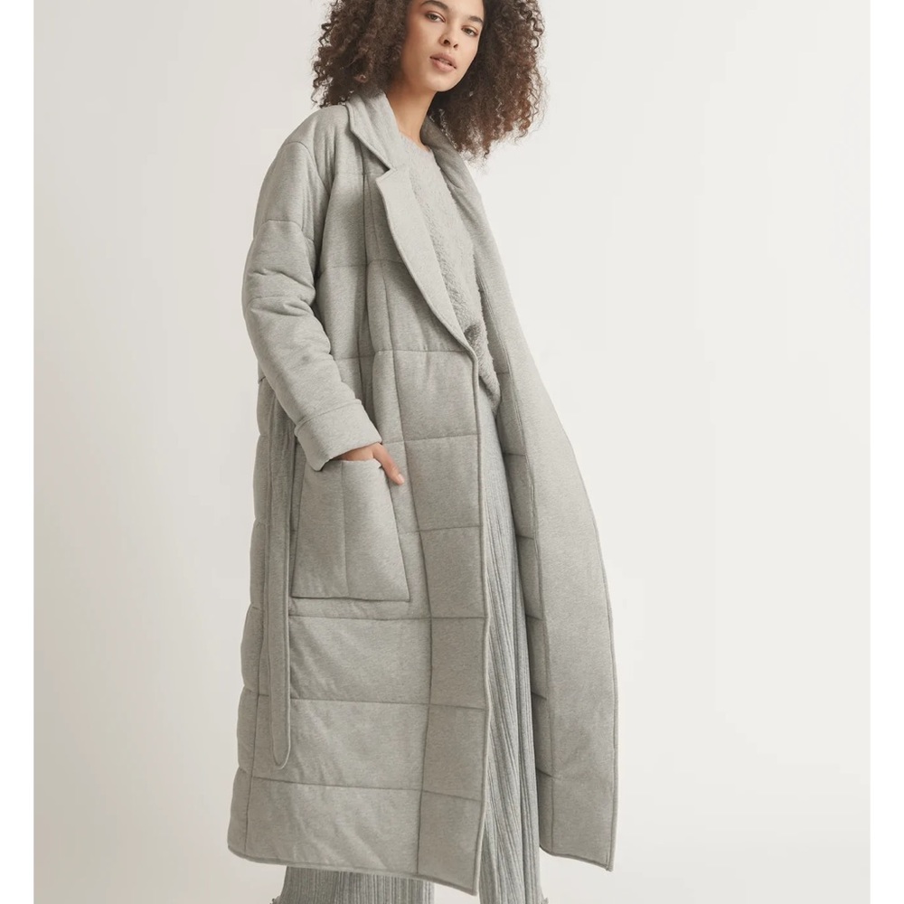 Skin size 2 (medium) Sonya gray quilted robe mid length gently used
